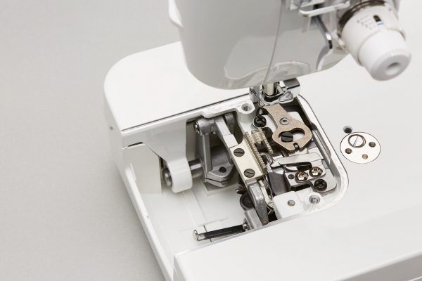 Juki TL-18QVP Haruka Quilting and Sewing Machine - Image 7