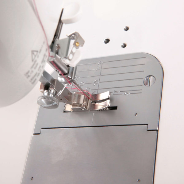 Juki TL-2000Qi Quilting and Sewing Machine - Image 10