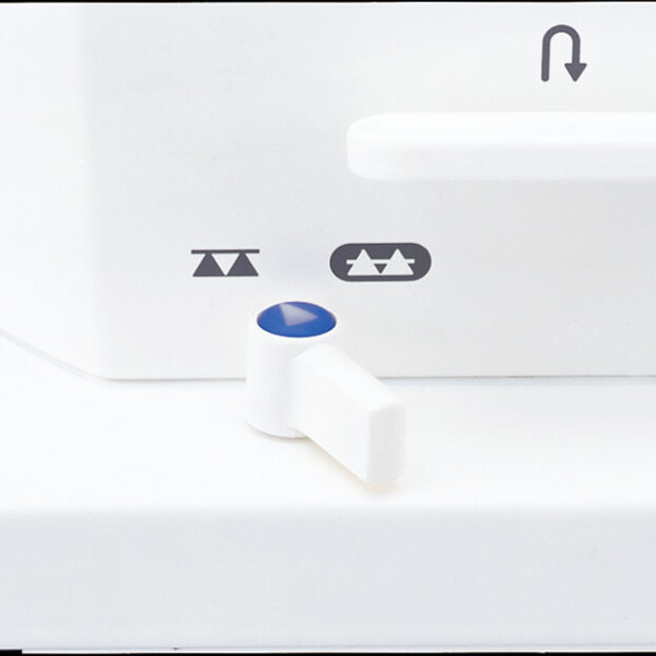 Juki TL-2000Qi Quilting and Sewing Machine - Image 7