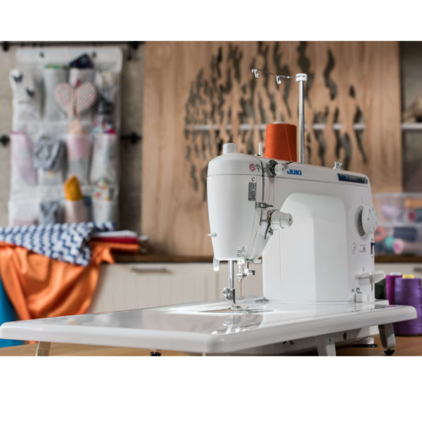 Juki TL-2010Q Quilting and Sewing Machine - Image 4